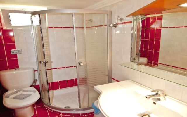 Yiannis Apartments