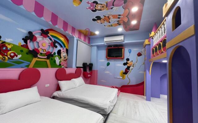 Fun Holiday Hostel