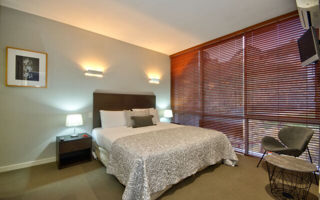 Private Apartment at Pounamu 203