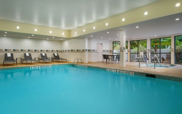 Courtyard by Marriott Kingston