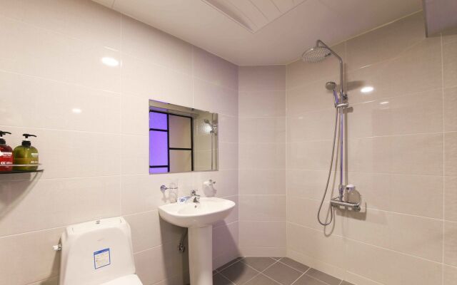 CC Business Hotel