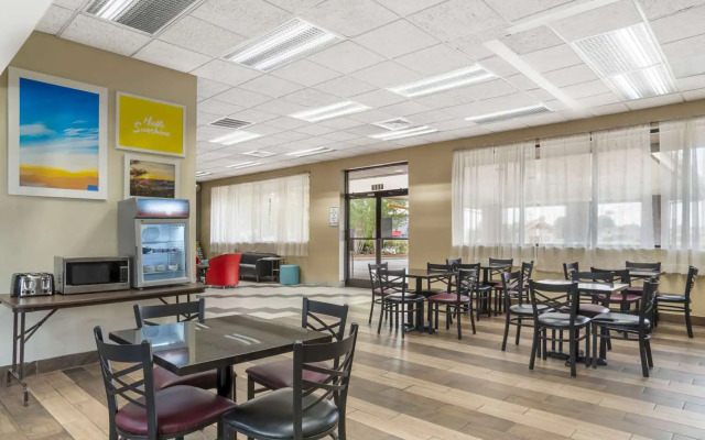 Days Inn by Wyndham Wilkesboro