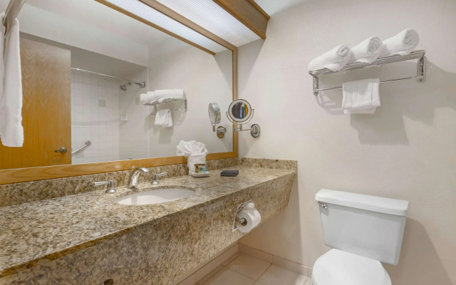 Best Western Plus Mill Creek Inn