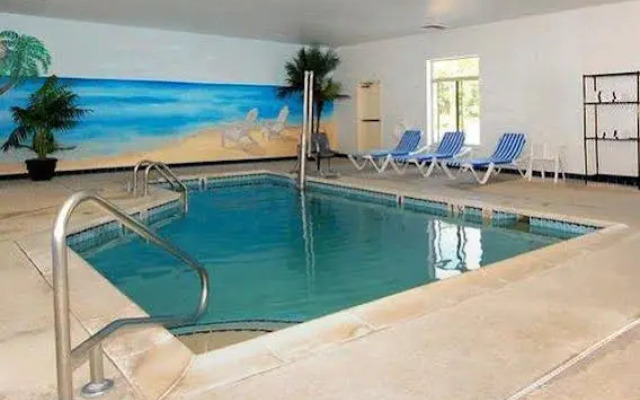 Red Roof Inn & Suites Galloway