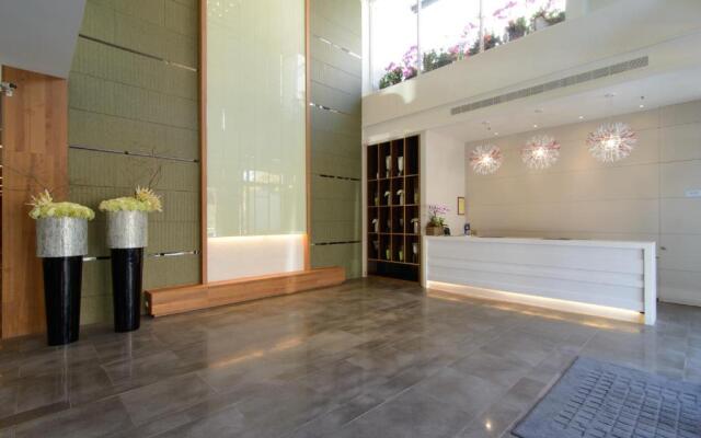 Grand Crystal Hotel