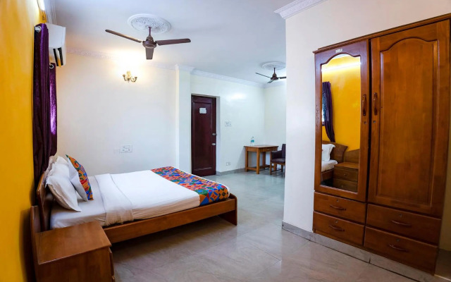 OYO 73610 Home Tree Service Apartment