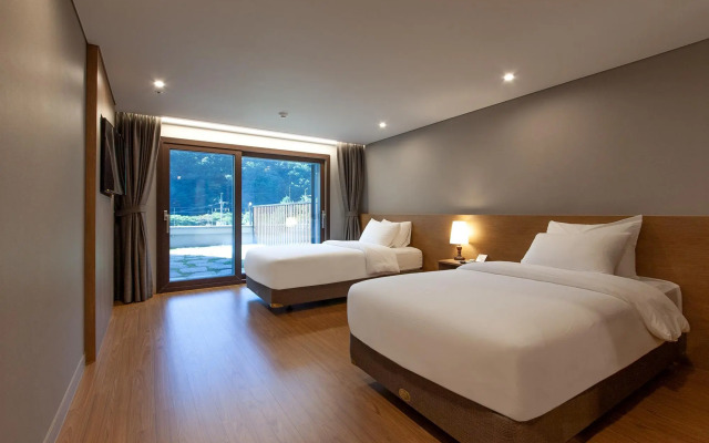 Ramada Resort MungyeongSaejae