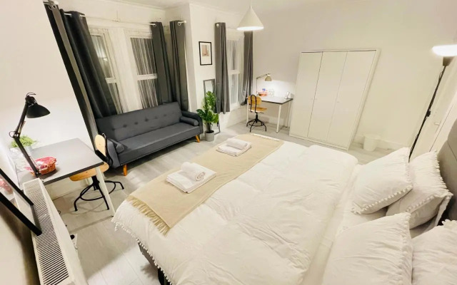 Leytonstone House - Sleepylodge