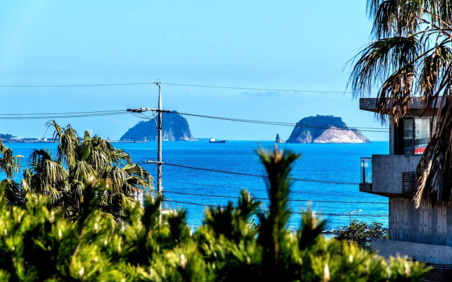 T Island Resort