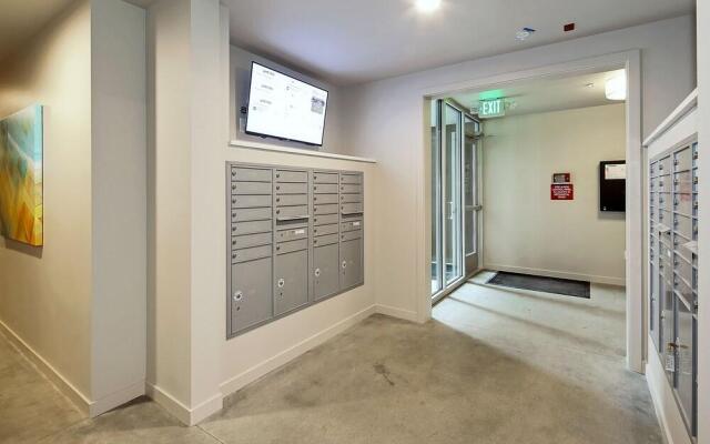 Modern Capitol Hill Studio