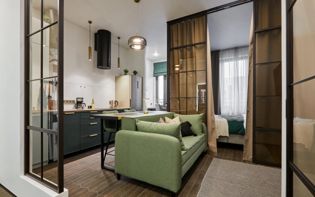 С.утками на улице Благодатной