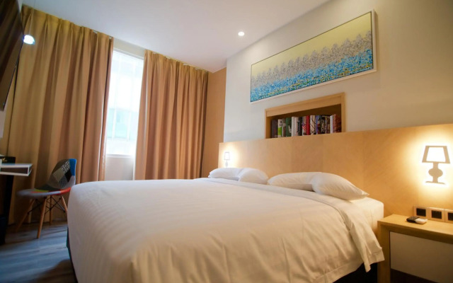 Verse Luxe Hotel Wahid Hasyim