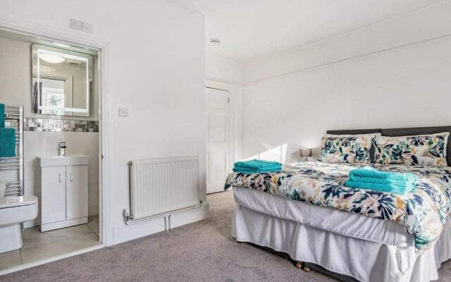 Lovely Villa1king 2 Double 4 Single 1 Bunk Beds