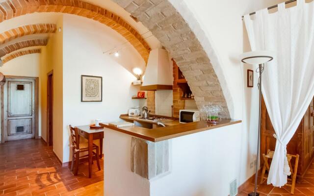 Boutique Cottage in Poggibonsi with Pool