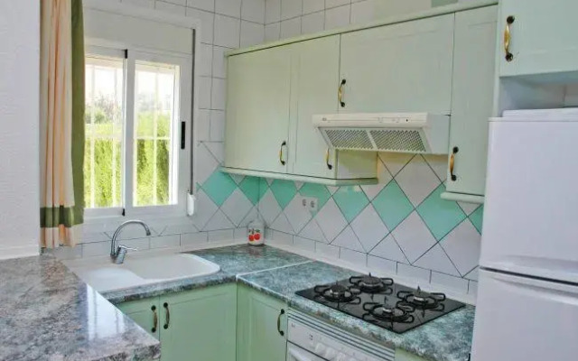 Bungalow with garden, terrace in Alicante