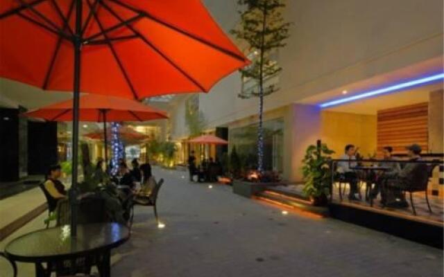 Zhongshan Tegao Business Hotel