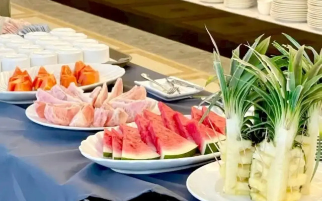 Hevea Hotel & Resort