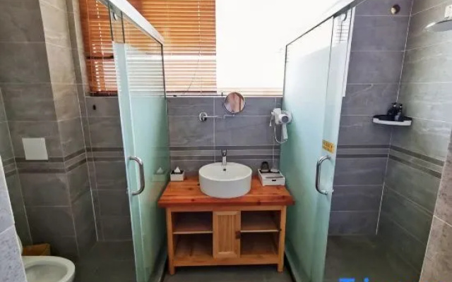Shiwei Hostel – Bathroom – Lijiang