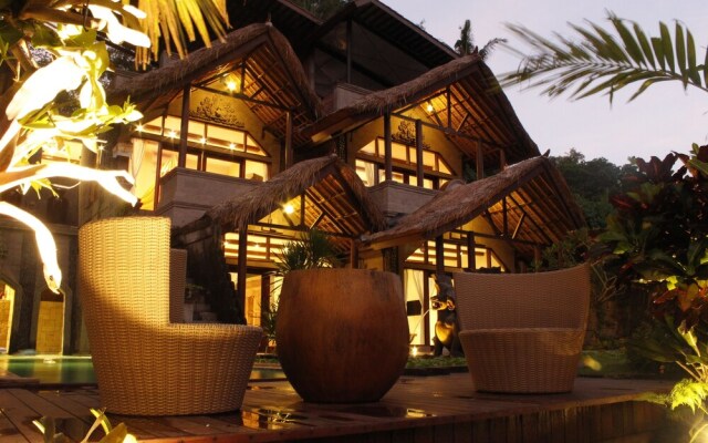 Avalon Villa