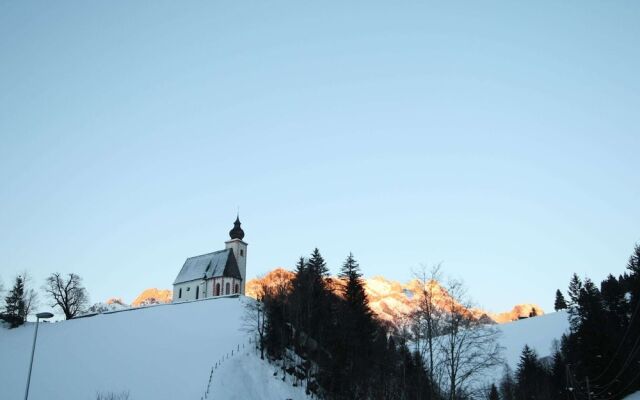 Spacious Apartment near Ski Area in Salzburg
