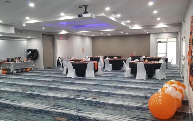 Pace Hotel Addison