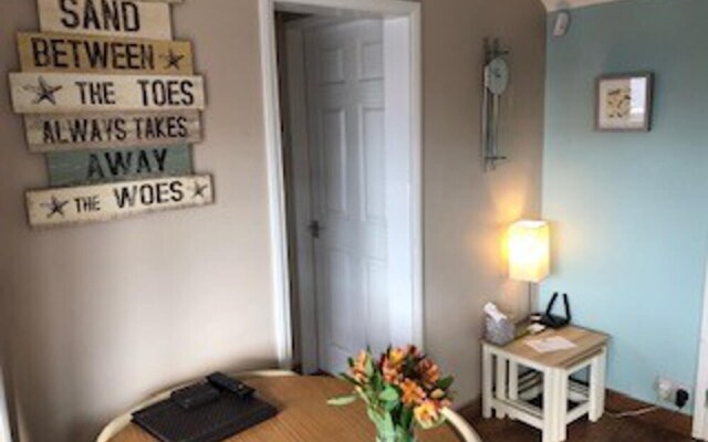 Seabirds - 3 bed chalet, dog friendly, Bridlington