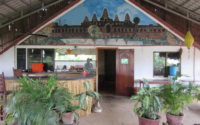 Firefly Guesthouse - The Berlin Angkor