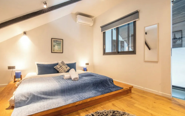 Luxurious 6BR Clifftop Villa, 5 Minutes to Bingin