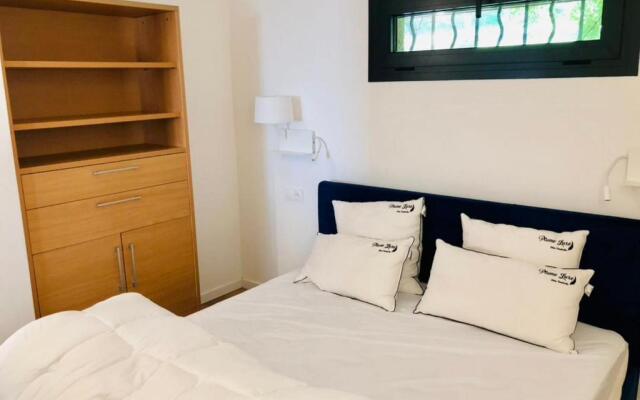 Modern house at the foot of the slopes