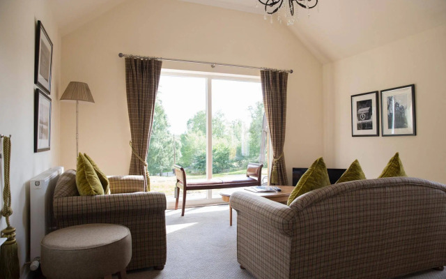 Muckrach Hotel