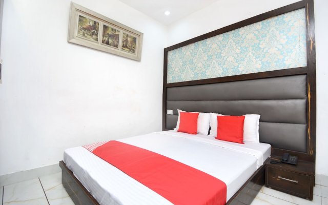 OYO 30999 Hotel Vaishno