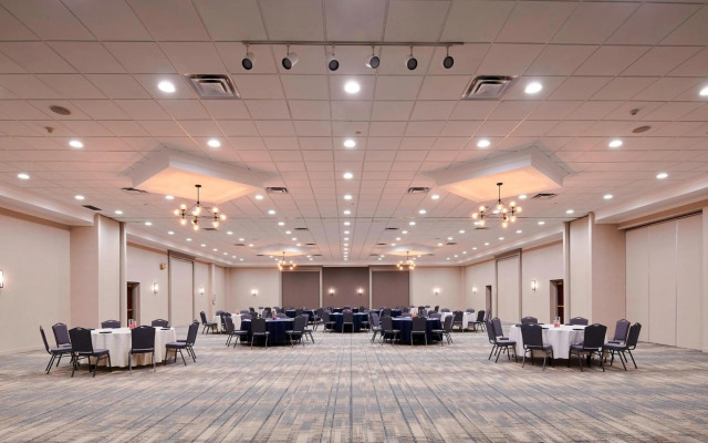 Four Points by Sheraton Cleveland-Eastlake