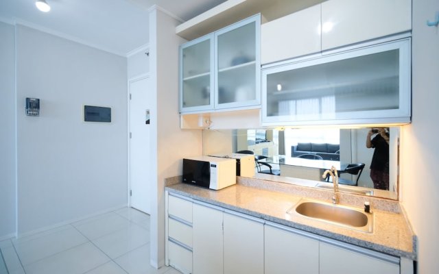 Nice And Spacey 1Br At The Via And The Vue Apartment