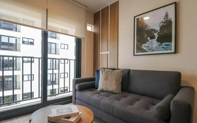 w Exceptional 1BR w Balcony in Barranco