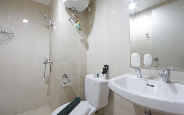 Clean and Cozy 2BR Apartment @ Parahyangan Residence