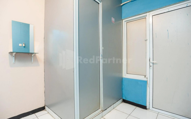 Super OYO 1868 J&b Room Pramuka