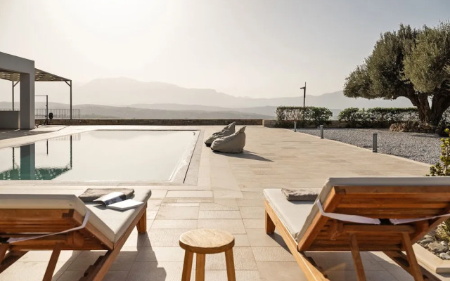 Luxurious Retreat Villa in Heraklion Crete