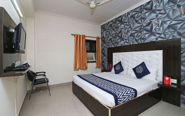 OYO 10381 Hotel Aerodrome Palace