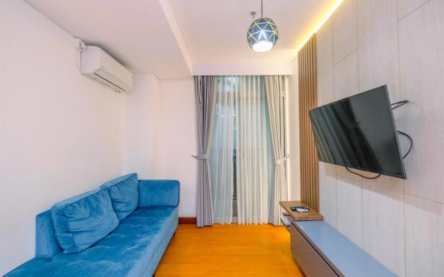 Fancy and Fabulous 1BR at Pejaten Park Apartment