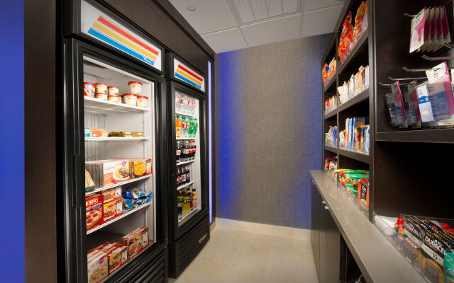 Holiday Inn Express & Suites Waco South by IHG