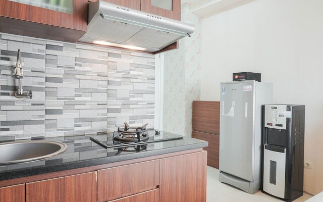 Modern Studio at Green Pramuka City Apartment