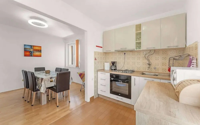 Three Bedroom Apartment With a sea View