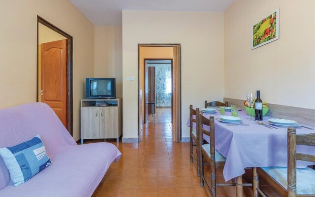 Nice Home in Fazana With Wifi and 2 Bedrooms