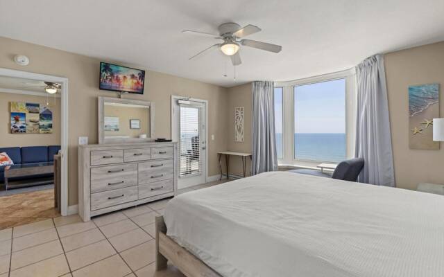Emerald Beach 1430