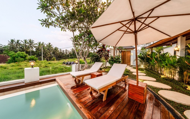 Sarang Apartments by EVDEkimi - Rice field escape with Yoga lounge, Lush garden