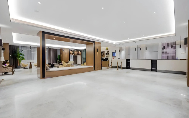 Homeinn Hotel (Wuxi Nanchan Temple Sanyang Square)