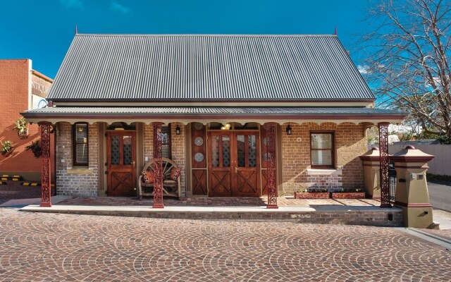 The Old Bank Boutique Hotel