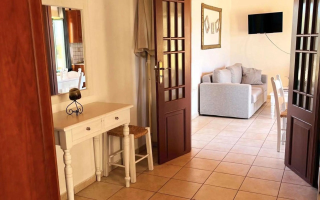 Skandalis Traditional Suites