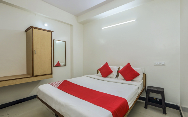 OYO 66837 Anurah Residency