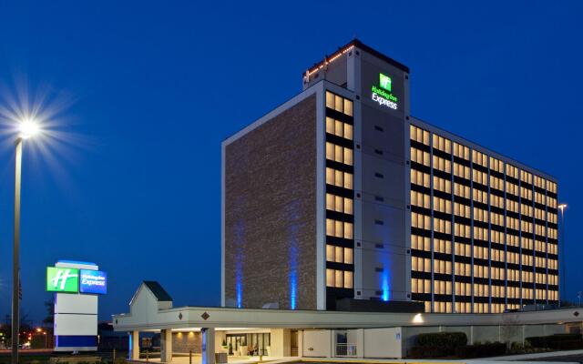 Holiday Inn Express Washington DC SW - Springfield by IHG